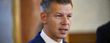 Мадяр иска среща със Зеленски за правата на етническите унгарци